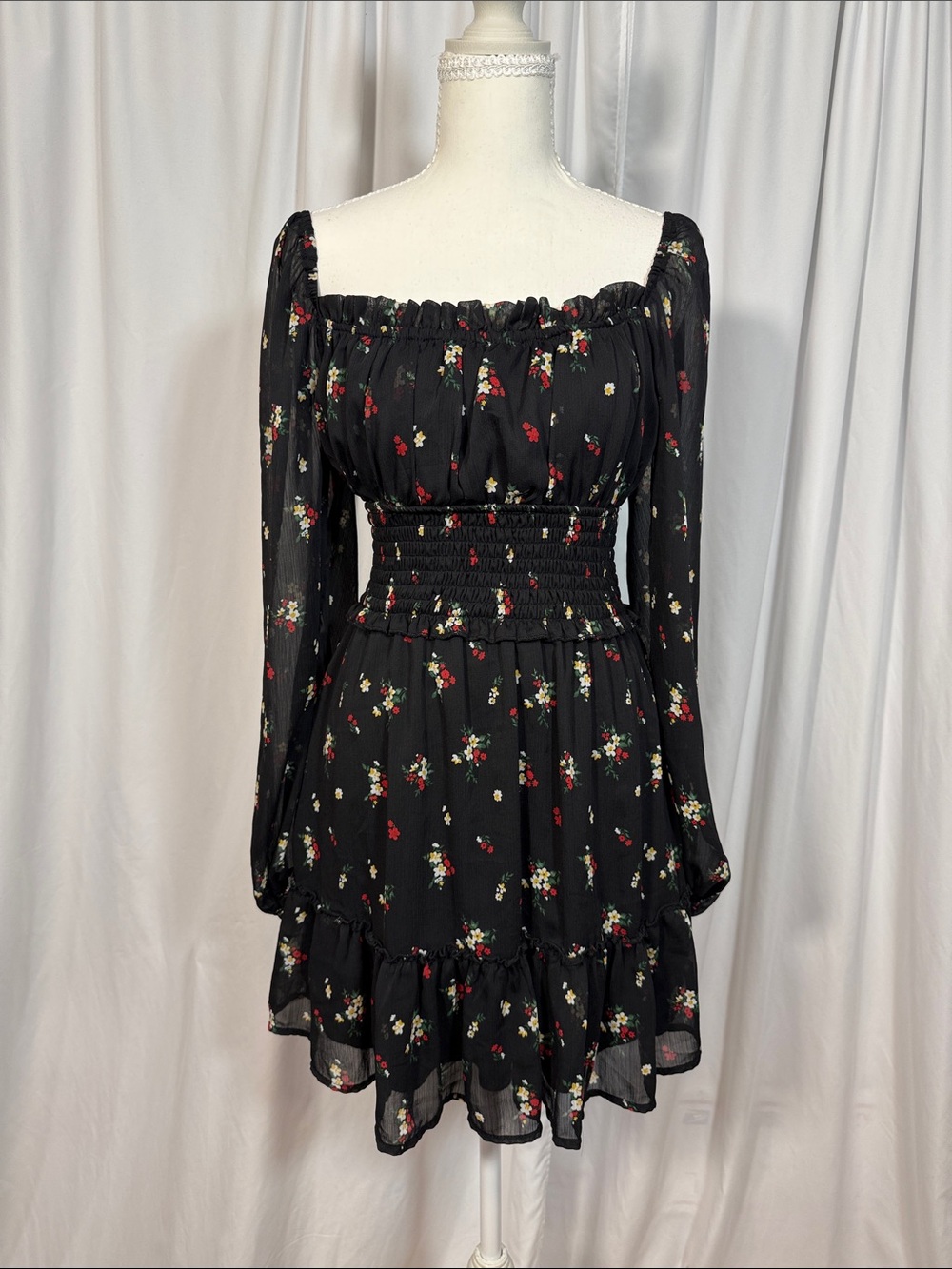 Trixxi Black Floral Long-Sleeve Smocked Mini Dress